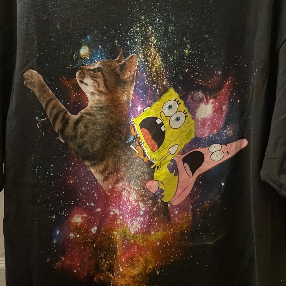Nickelodeon Spongebob and Patrick Cat Rocketship graphic tee XL